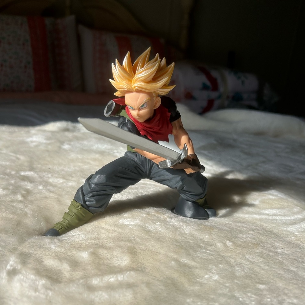 Super Dragonball Heroes Chozetsu
Giko Vol.5 SS Trunks figure Banpresto